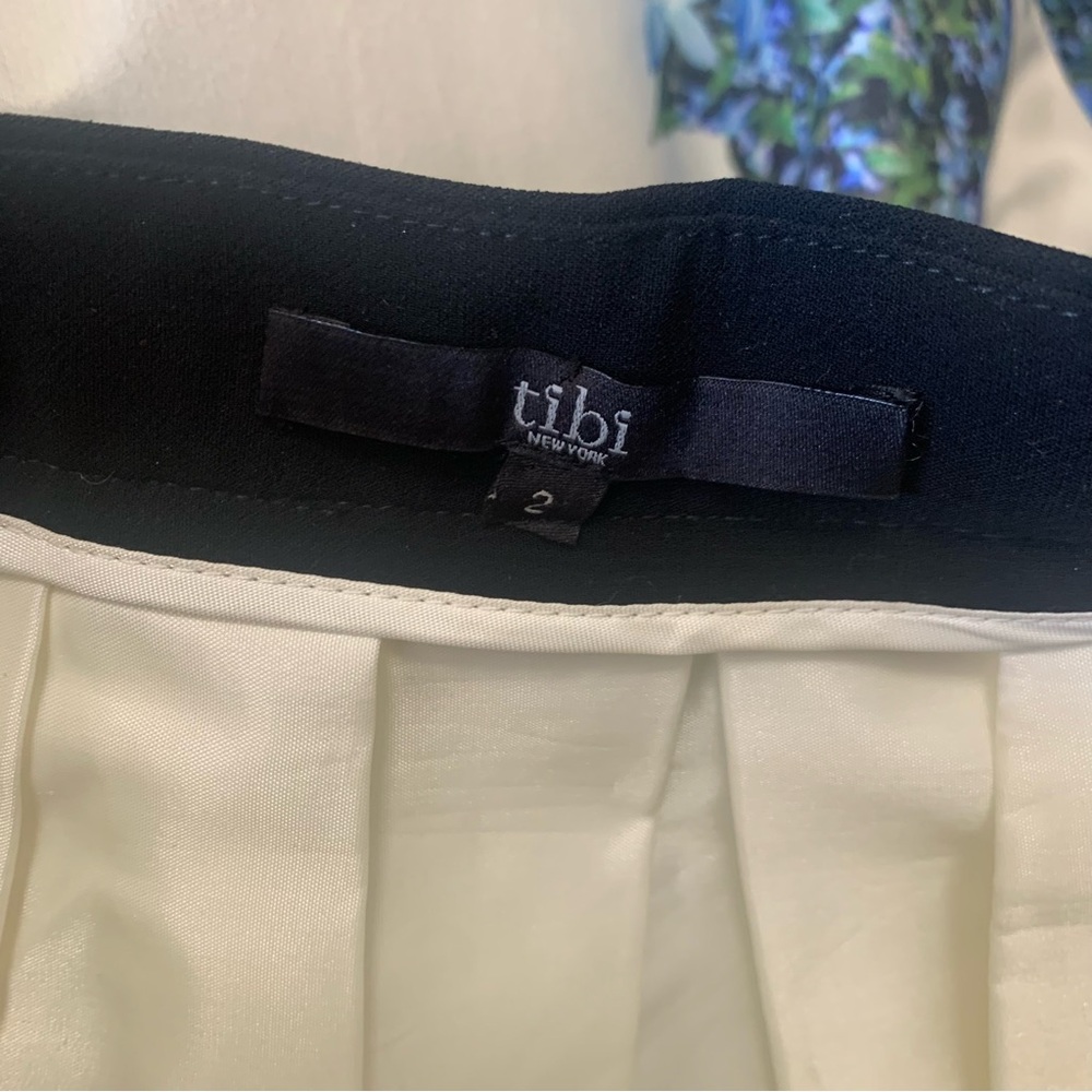 Tibi 100% Silk Gazar Blue Floral Pleated Full Sidewalk Luxury Midi Skirt Size 2 - Picture 13 of 16
